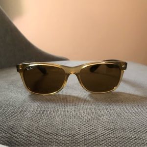 Ray-Ban - Peach Wayfarer Sunglasses